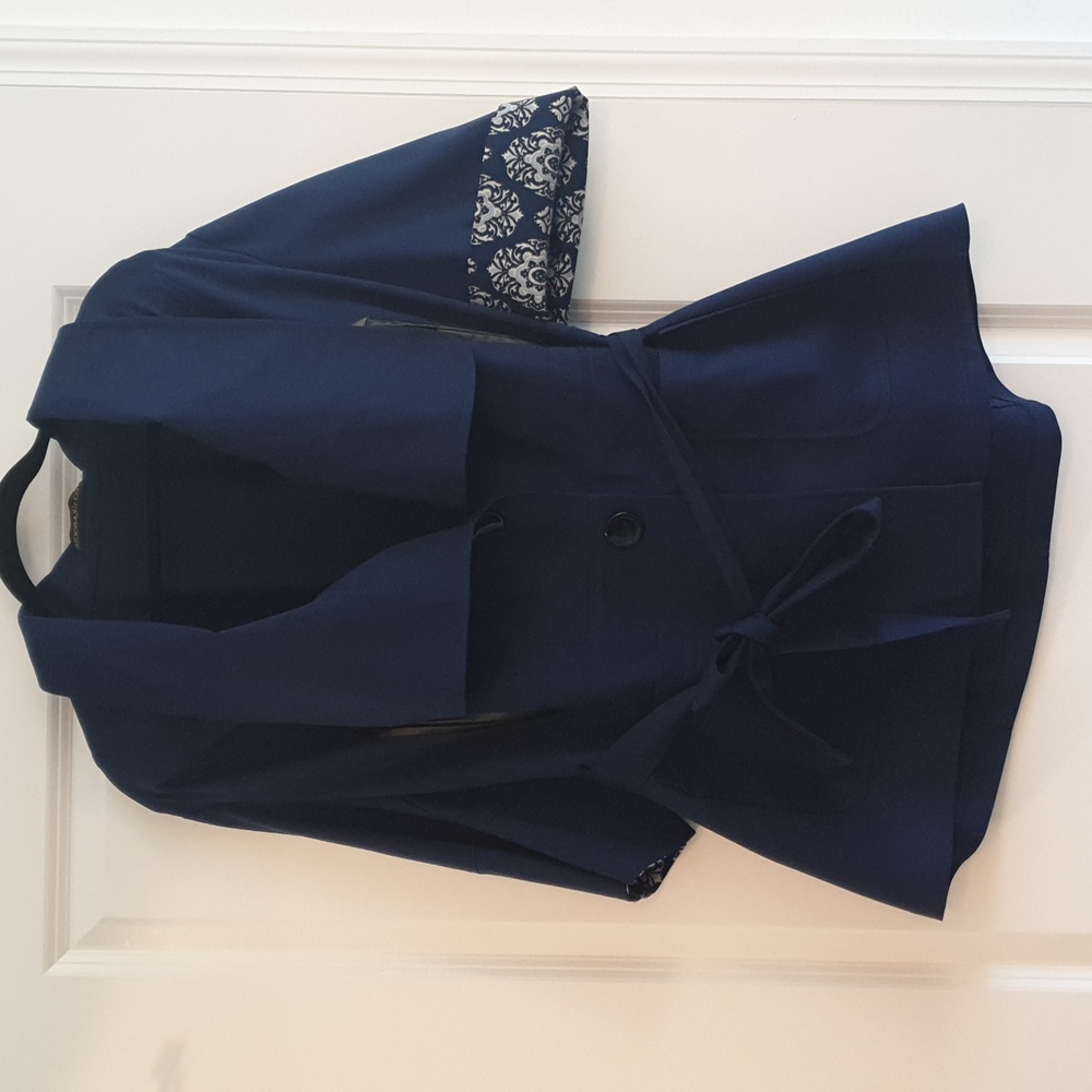 Unique elegant short sleeve jacket plus size